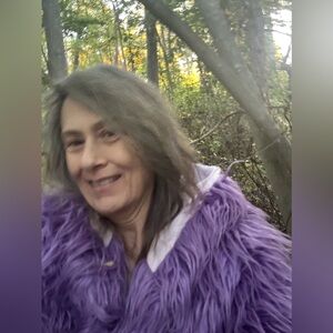 Meet your Posher, Dawn m